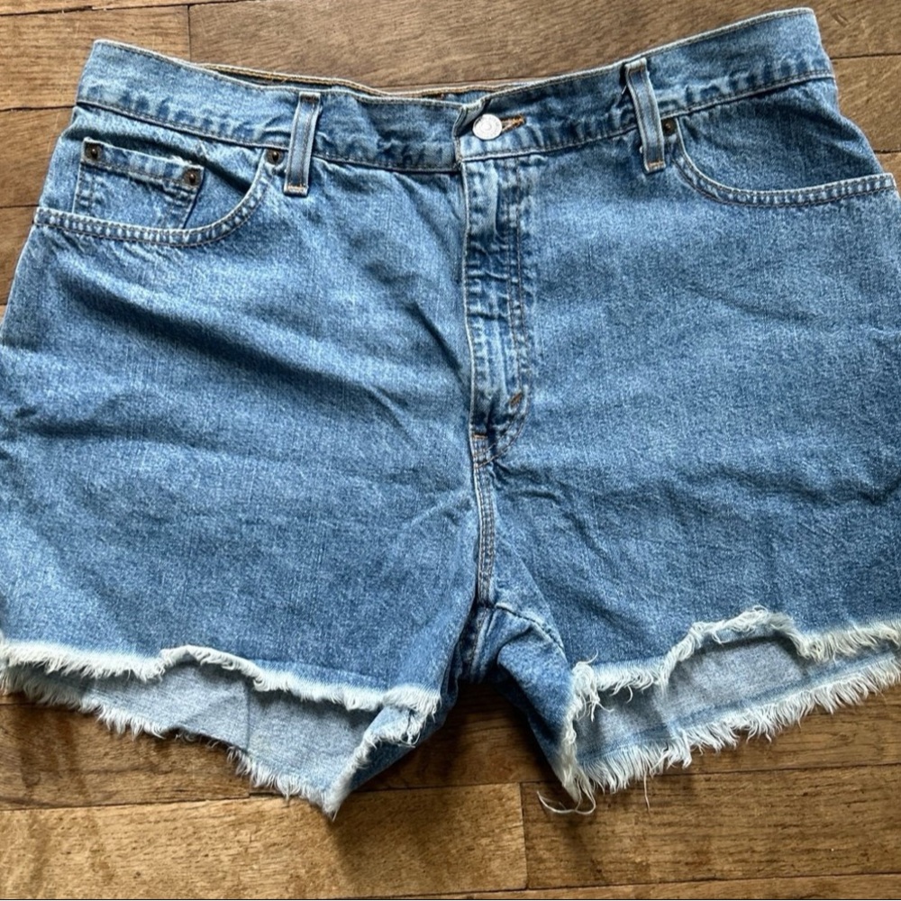 Women’s Levi’s Shorts